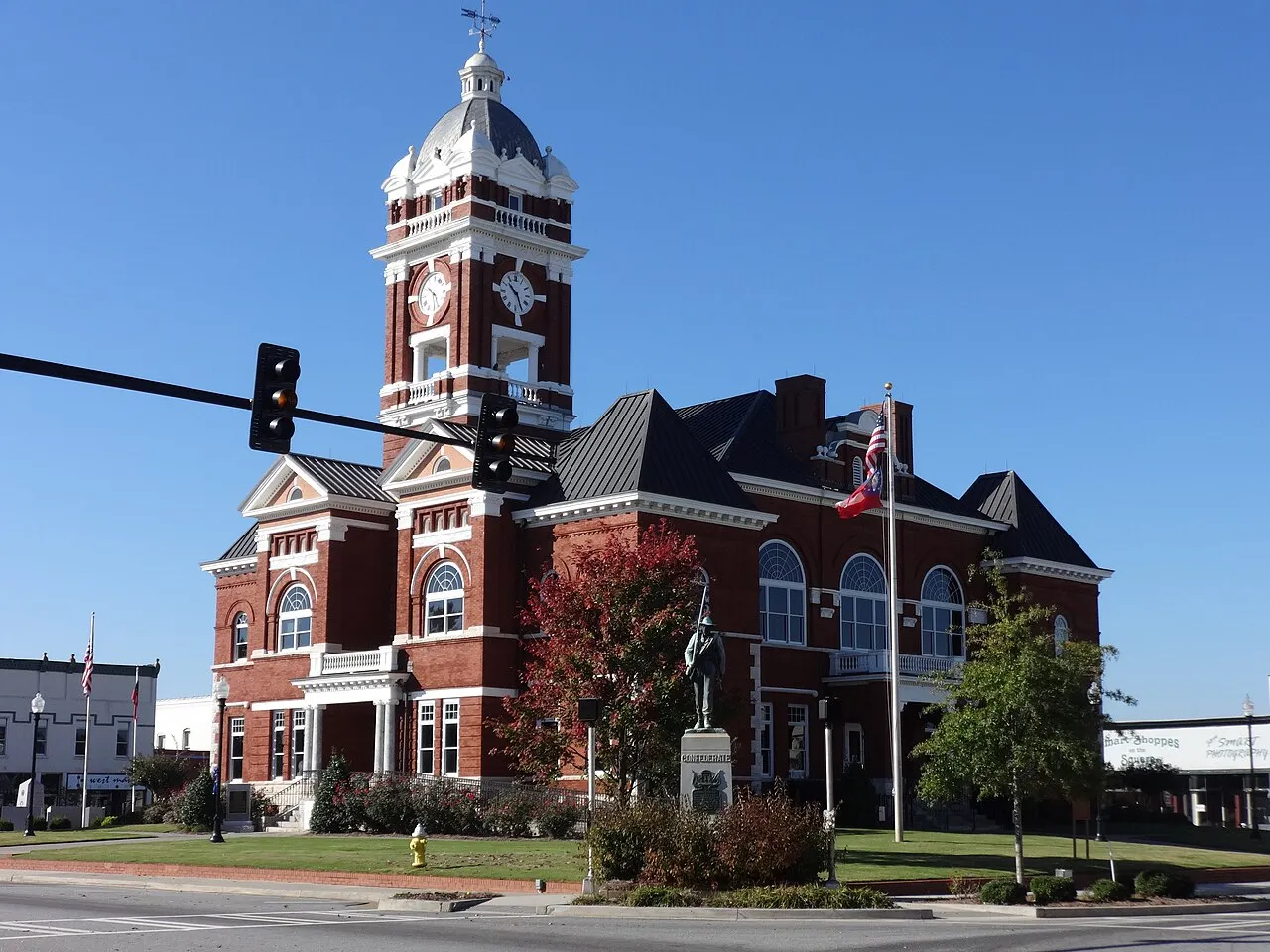 Monroe County Courthouse at the center of the Forsyth Fox Hunt area